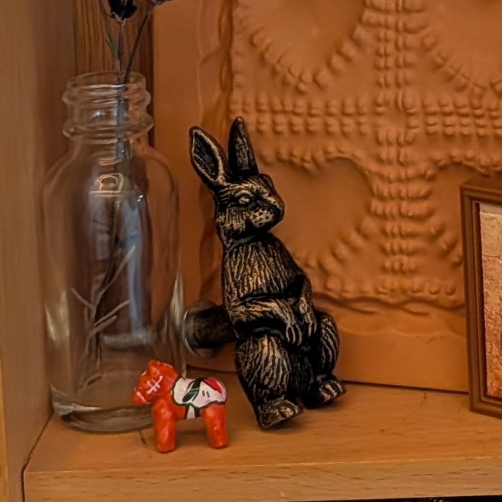Bronze Rabbit Knob - Picture 2 of 5